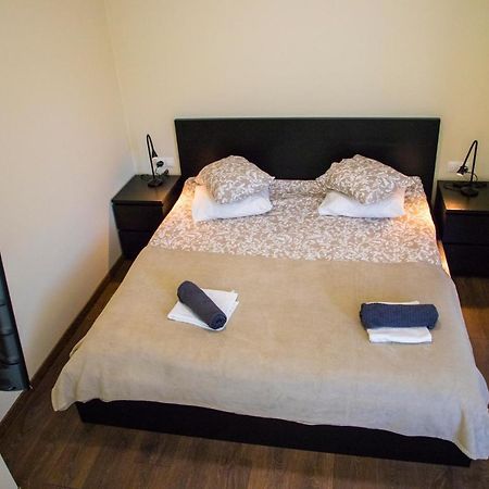 Hotel Akmene Naujoji Akmene Kültér fotó